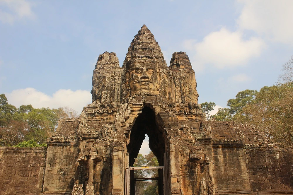 Angkor Thom & Angkor Wat