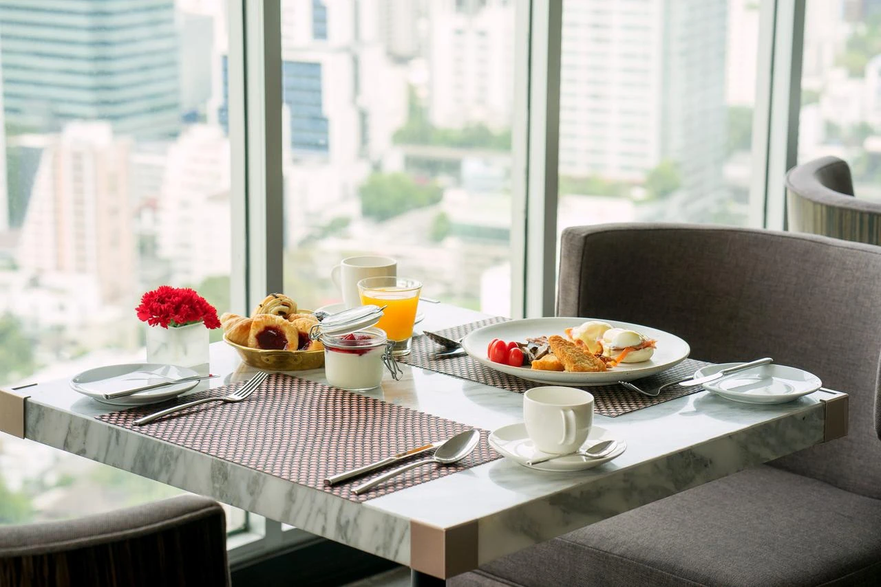 Anantara Sathorn Bangkok Hotel