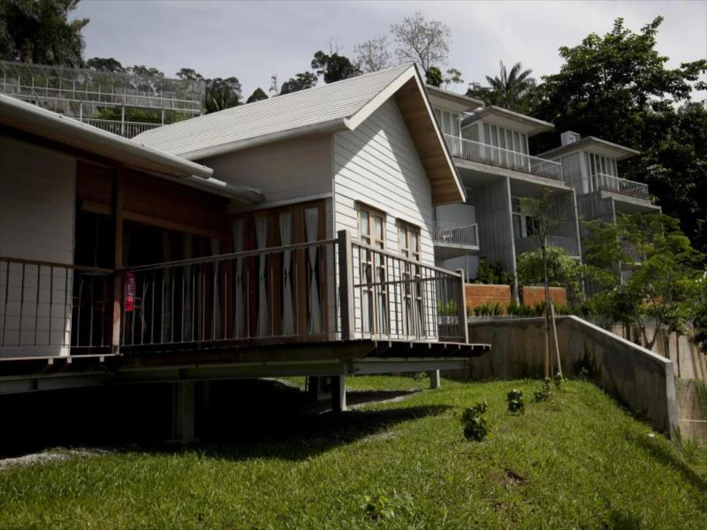 Belum Rainforest Resort