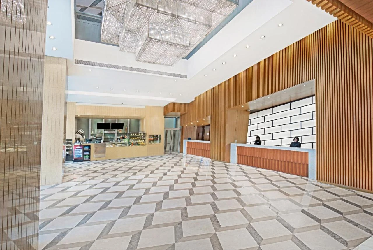 Harbour Plaza 8 Degrees