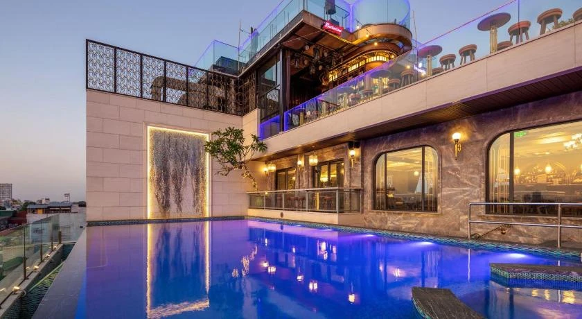 Peridot Grand Luxury Boutique Hotel