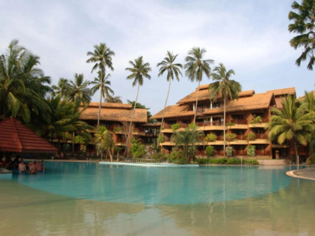 Royal Palms Beach Hotel