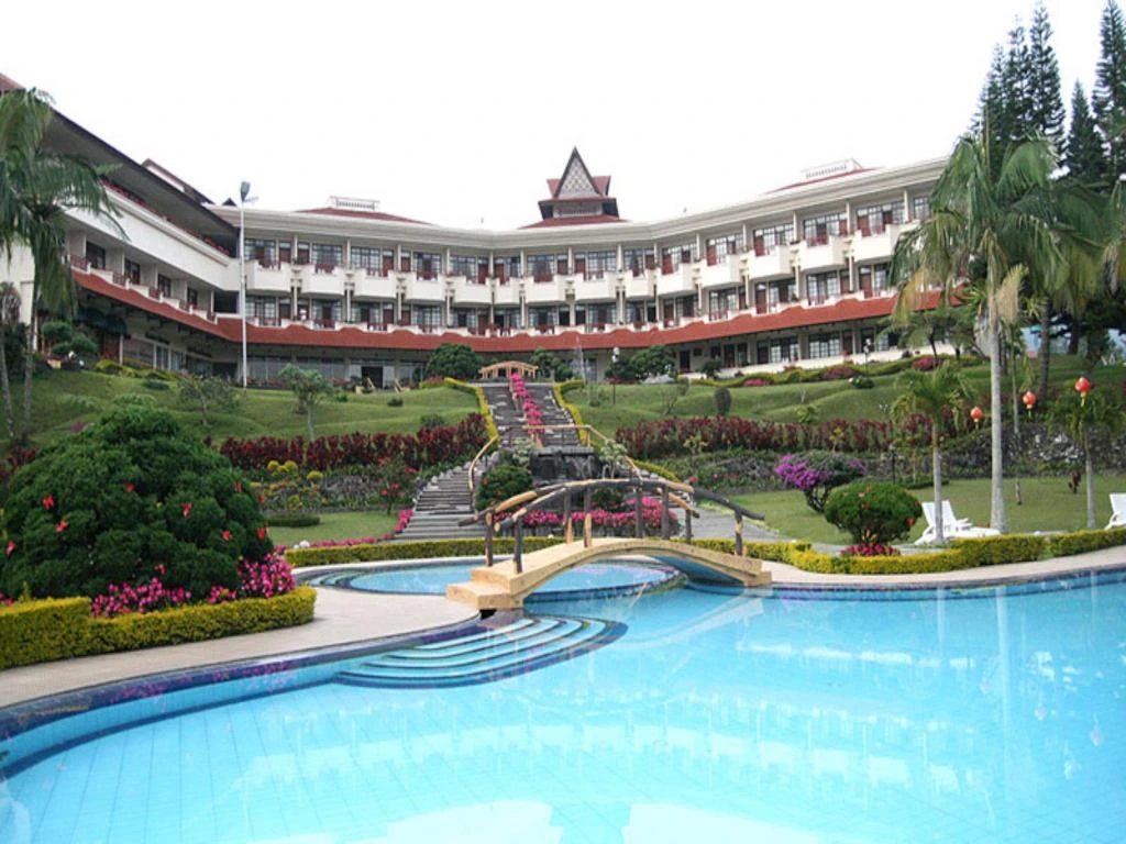 Sinabung Hills Resort