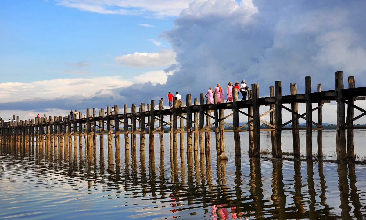 Flusskreuzfahrt von Bagan nach Mandalay mit der Belmond Road to Mandalay