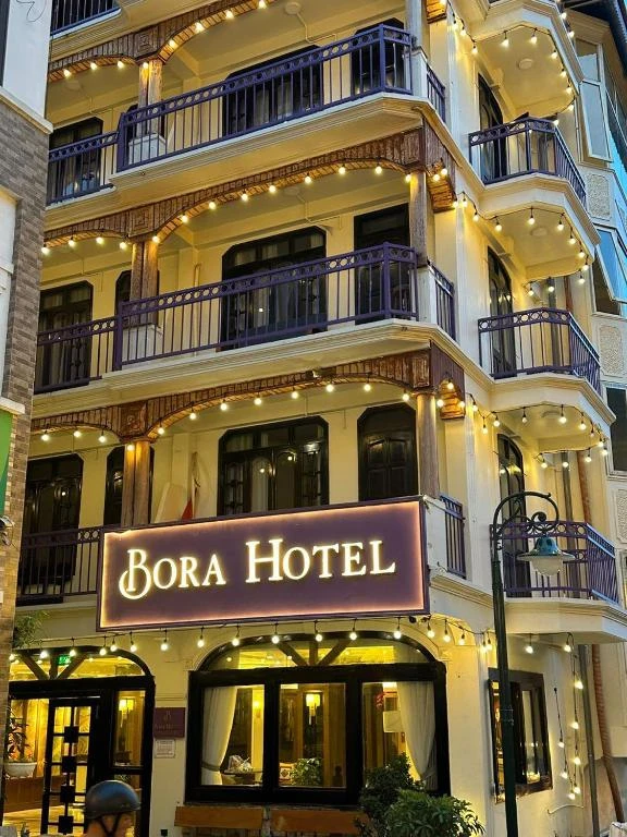BORA HOTEL SAPA