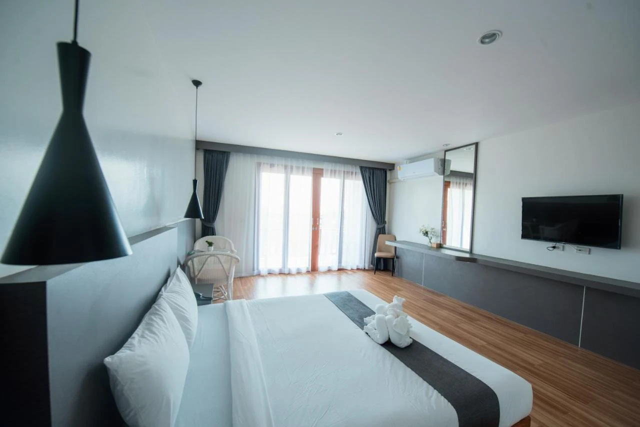 Nana Beach Hotel & Resort